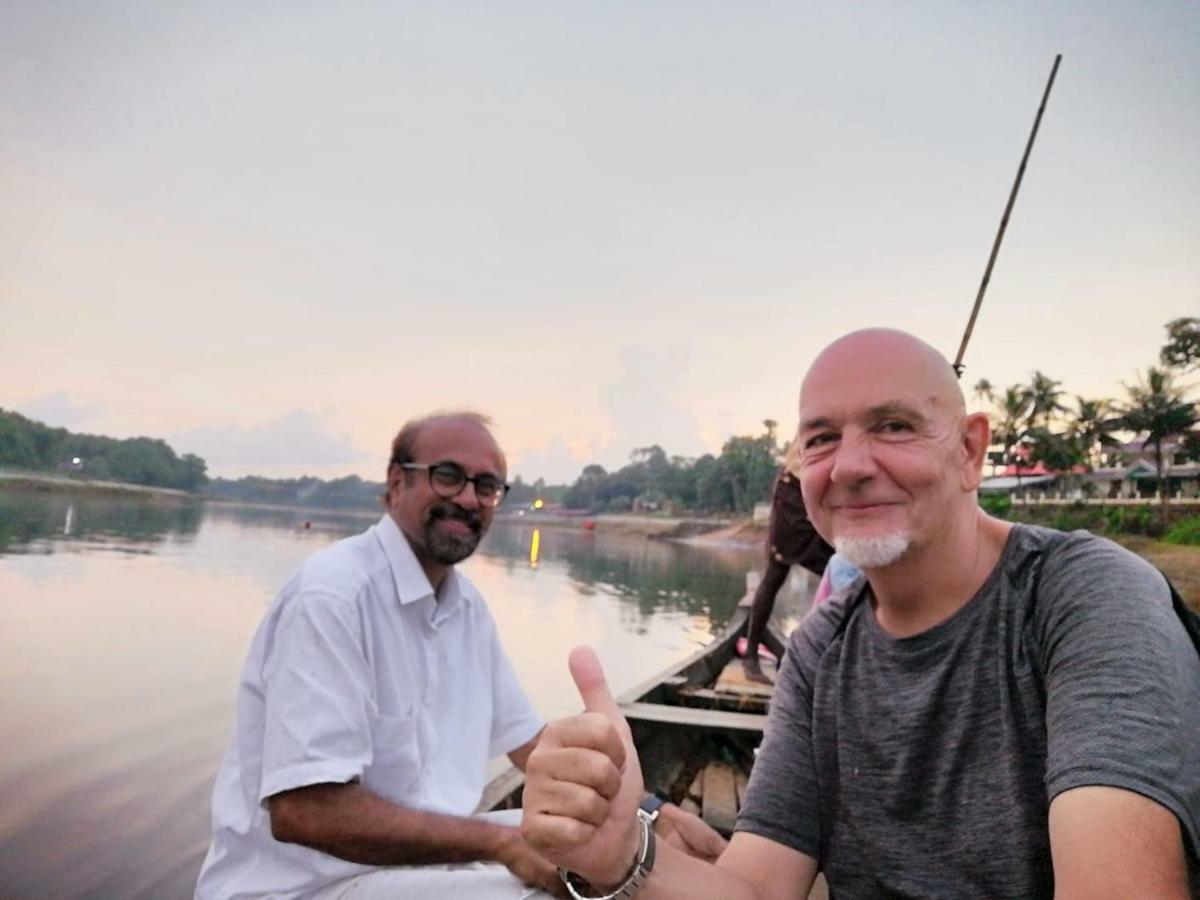Swasthi Griha Villa Aranmula Bagian luar foto
